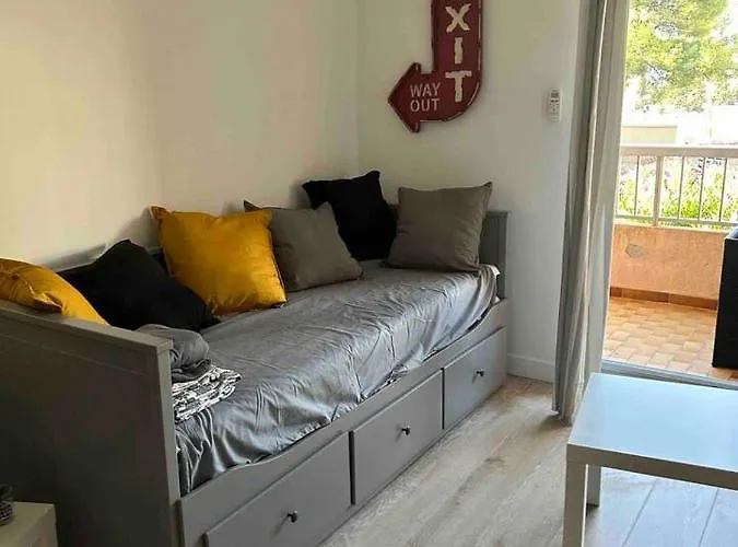 Pin Rollan Apartmán Saint-Mandrier-sur-Mer