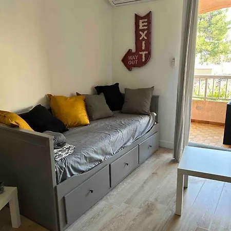 Pin Rollan Daire Saint-Mandrier-sur-Mer